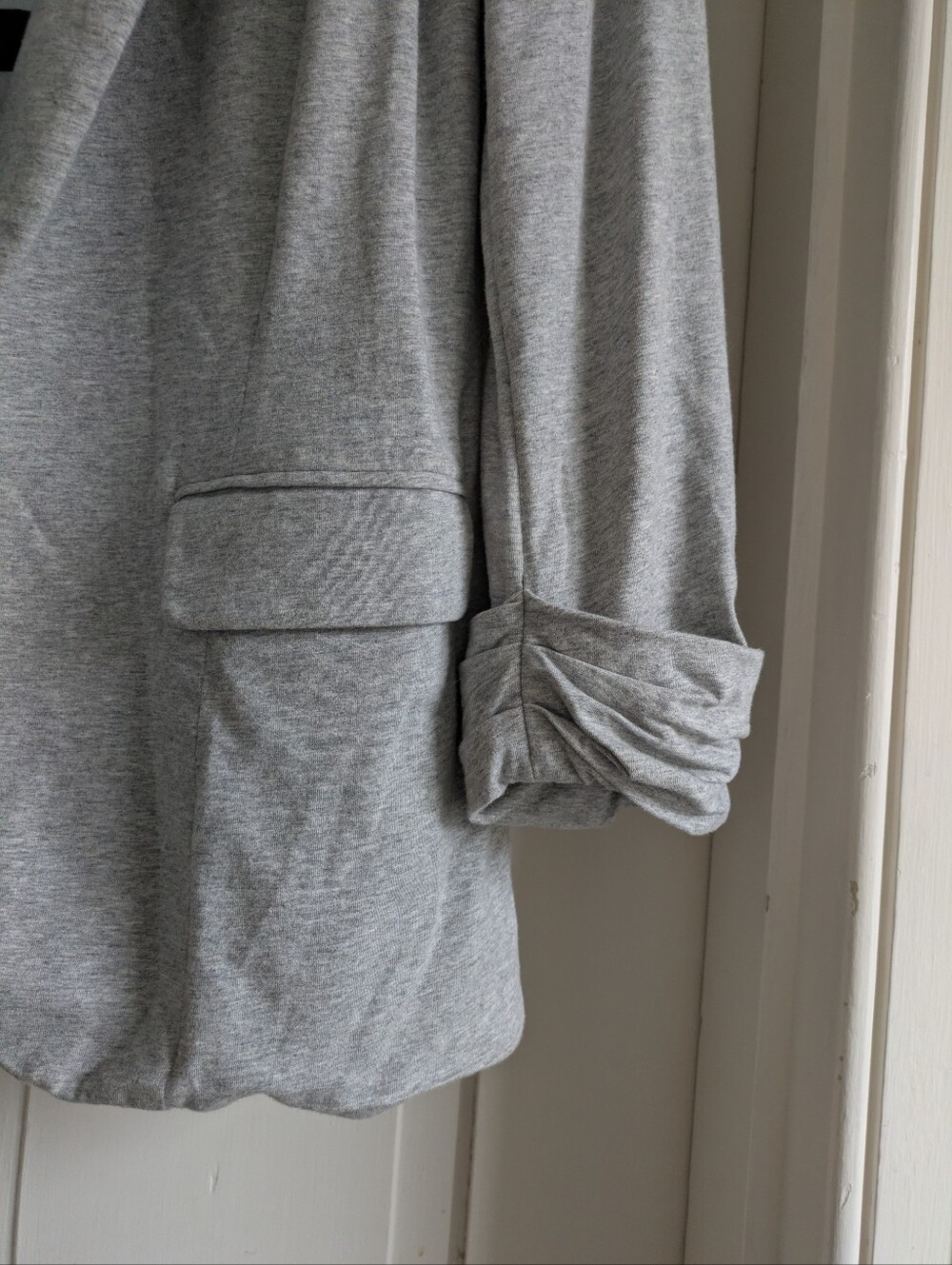 Lush Gray Knit Blazer w/ Navy & White Striped Lining, 3/4 Sleeves- L - Picture 6 of 6